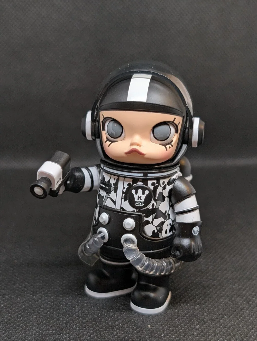 Pop Mart Mega Space Molly 100% Meilin Panda